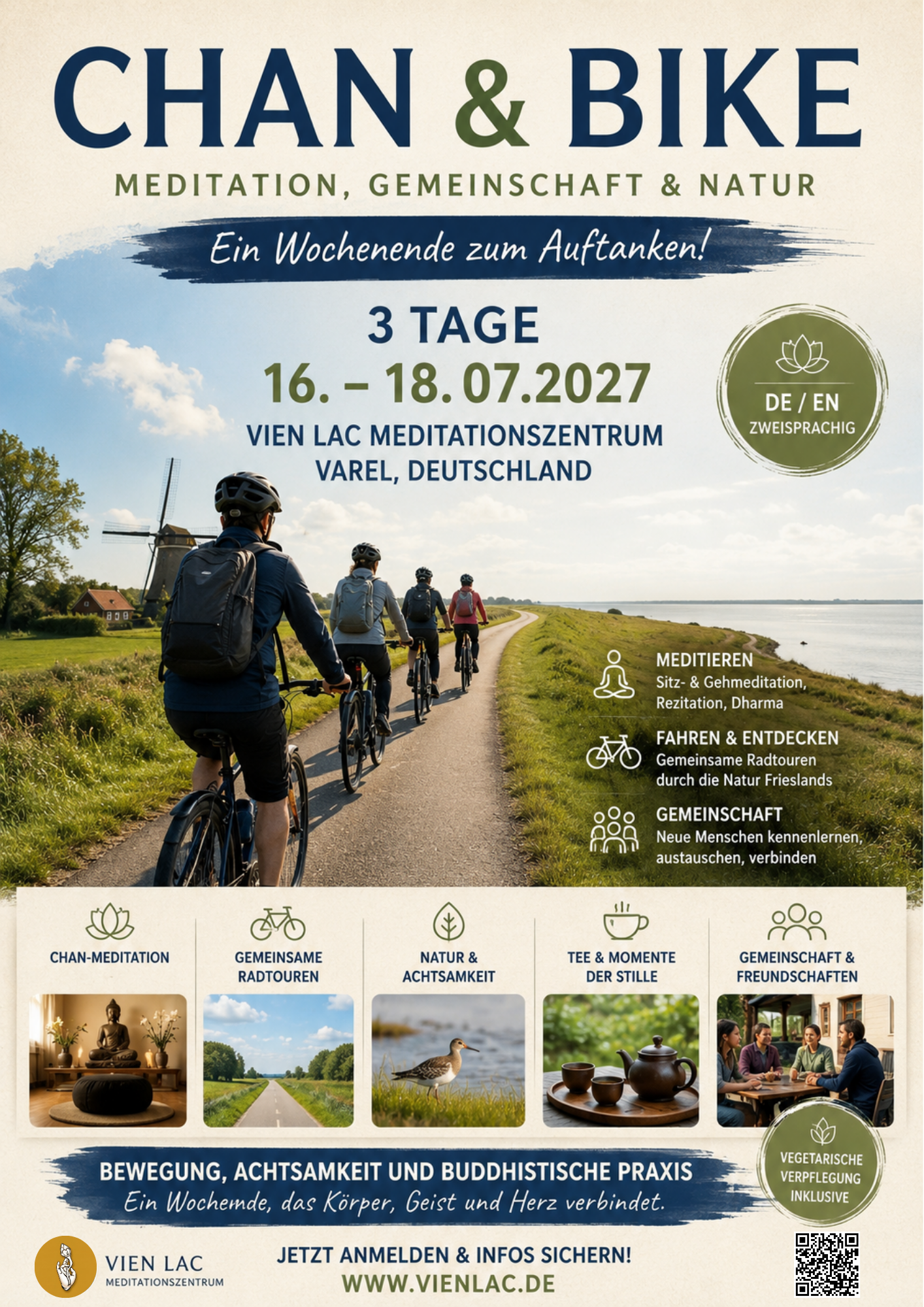 Plakat für das 3 Tage Chan & Bike Wochenende im Vien Lac Meditationszentrum in Varel (16.–18. Juli 2027). Eine Gruppe von Radfahrern fährt auf einem Deichweg entlang der friesischen Küste. Das Wochenende verbindet Chan-Meditation, gemeinsame Fahrradtouren, Natur, Teezeremonie und Gemeinschaft. Zweisprachig auf Deutsch und Englisch.